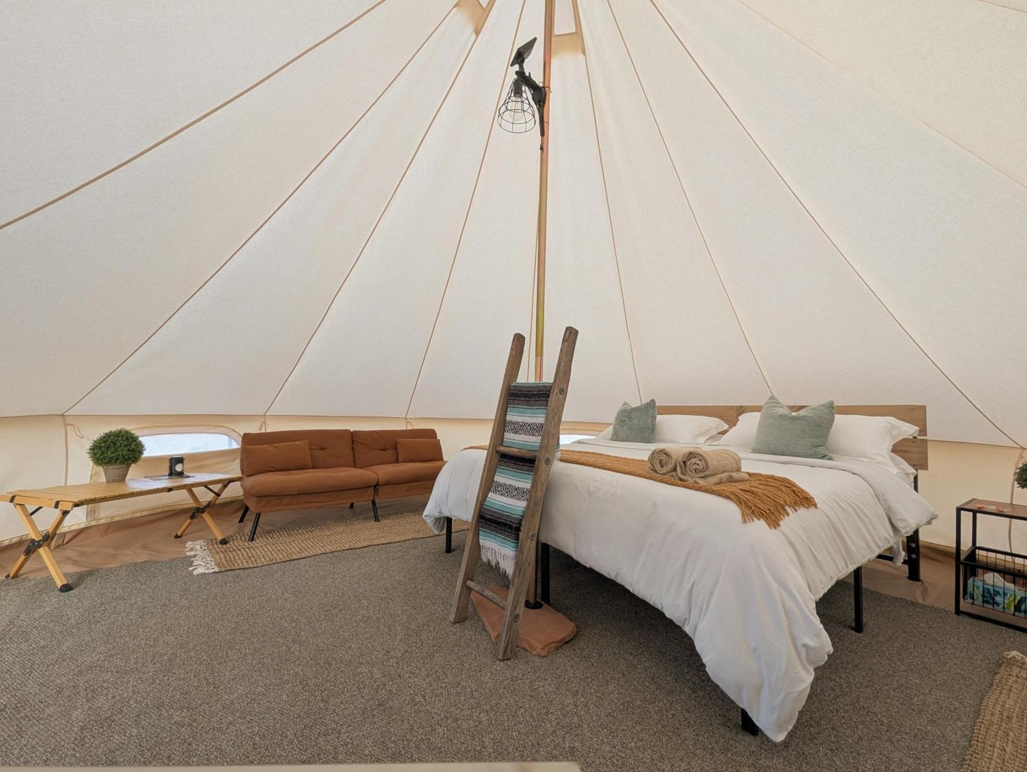 Готель Gateway Glamping Екстер'єр фото